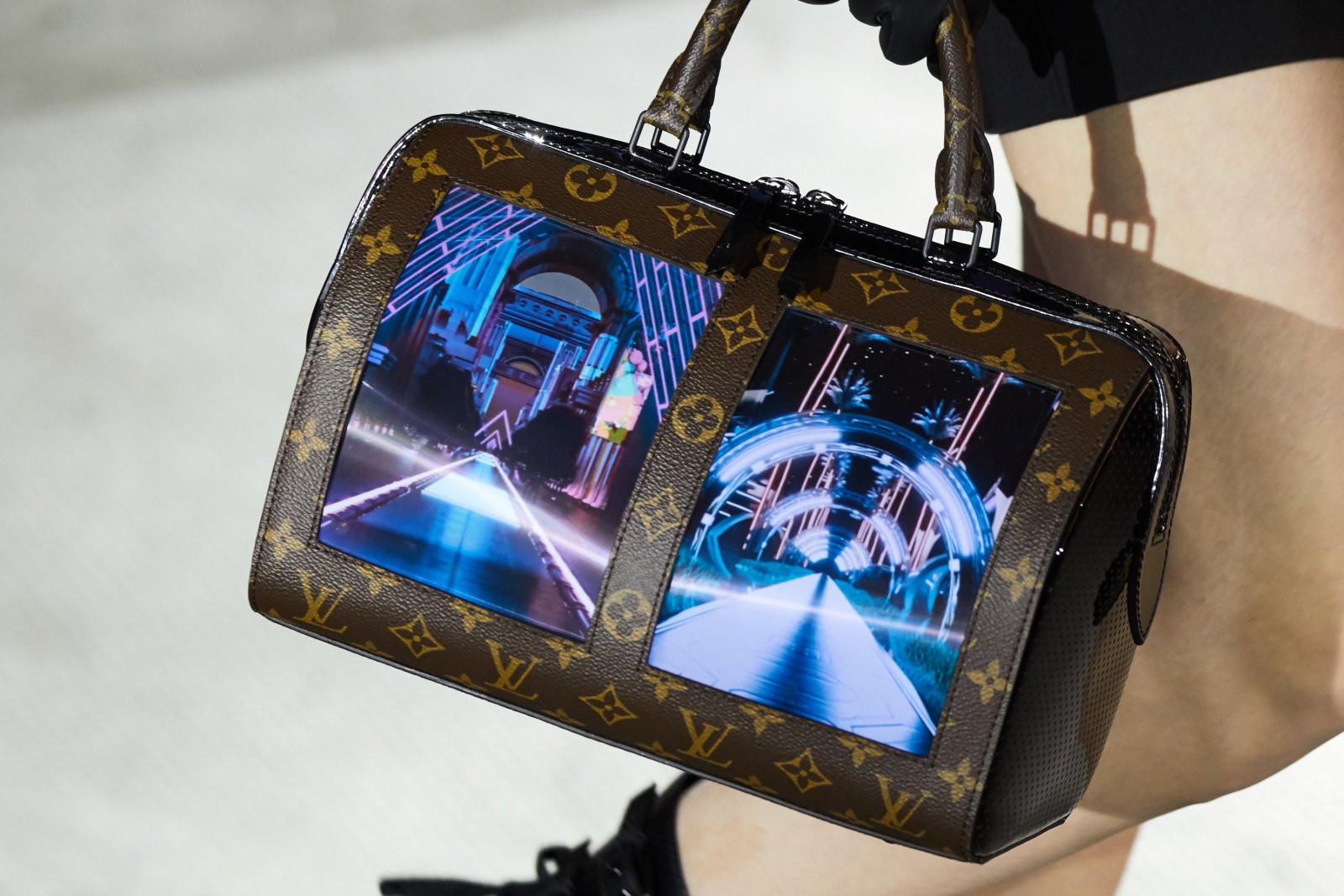 Louis Vuitton Bags Now Have Flexible Displays - UNBOX PH